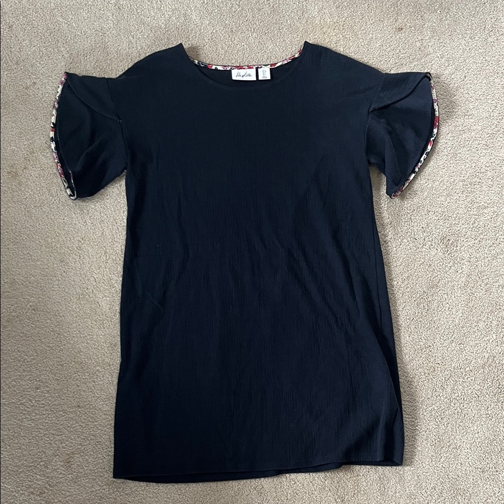 NavyRuffle Sleeve Top